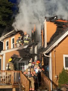 KINGSTON, N.H. -- East Kingston Fire Chief Ed Warren, serving as the incident commander, reports that fire crews from multiple communities battled a blaze that caused serious damage to the family home of Kingston Fire Chief Graham Pellerin on Sunday evening.
